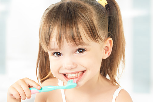 Proper Oral Hygiene and Brushing after Each Meal